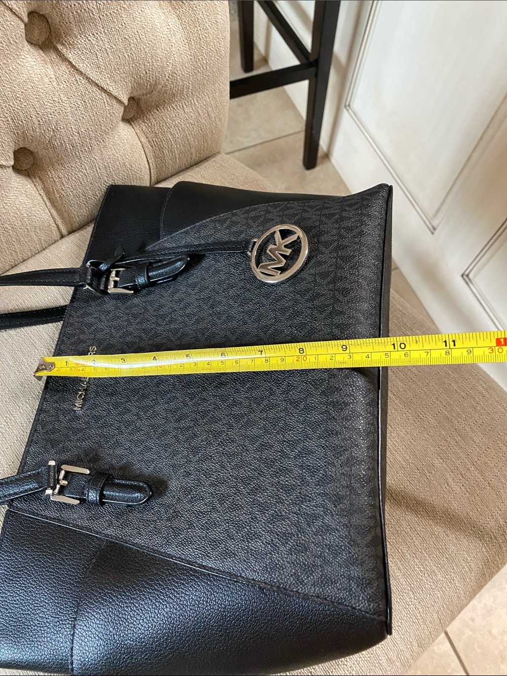 Michael Kors Black MK Logo Tote with Matching Wallet - Picture 15 of 15